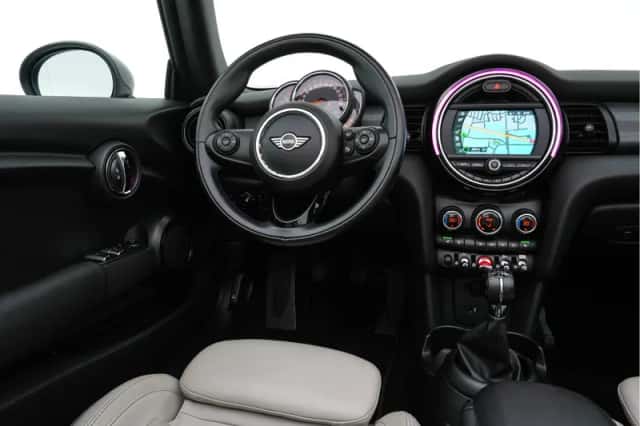 MINI Cooper (2019) thumbnail 9