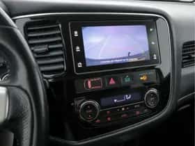 Mitsubishi Outlander (2018) thumbnail 16