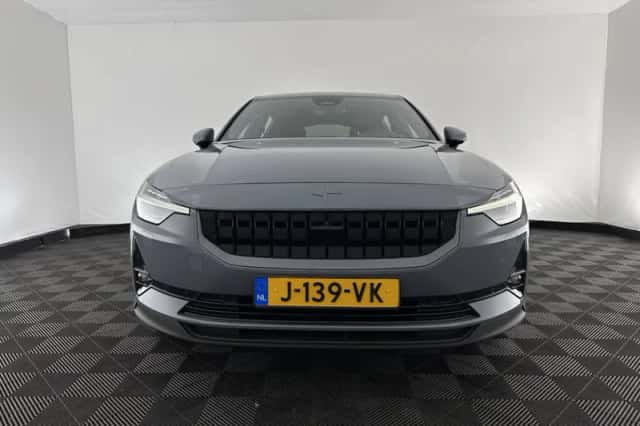 Polestar 2 (2020) thumbnail 3