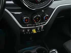MINI Countryman (2018) thumbnail 16