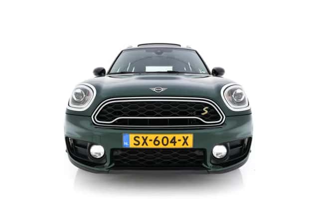 MINI Countryman (2018) thumbnail 3