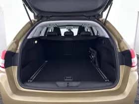 Peugeot 308 (2018) thumbnail 11