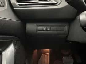 Peugeot 308 (2018) thumbnail 23