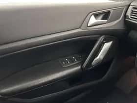 Peugeot 308 (2018) thumbnail 24