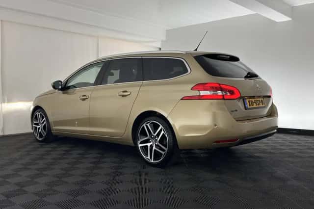 Peugeot 308 (2018) thumbnail 5