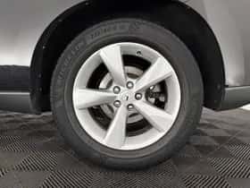 Lexus RX (2012) thumbnail 23