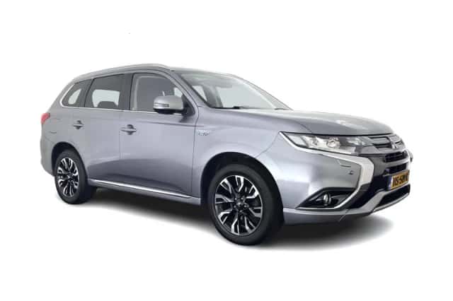 Mitsubishi Outlander (2015) thumbnail 1