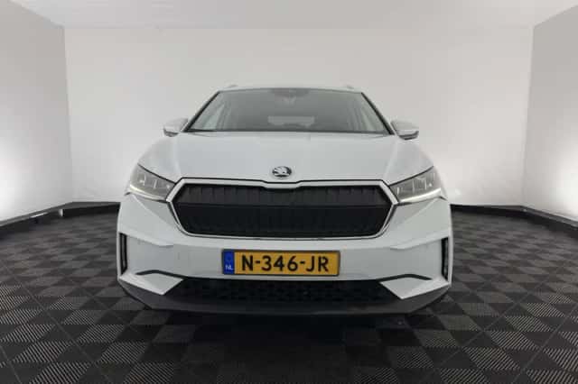 Škoda Enyaq (2021) thumbnail 3