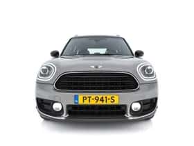 MINI Countryman (2017) thumbnail 3