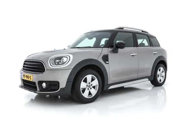 MINI Countryman (2017) thumbnail 4