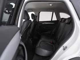 BMW X1 (2016) thumbnail 10