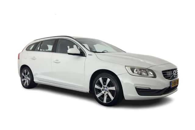 Volvo V60 (2015) thumbnail 1