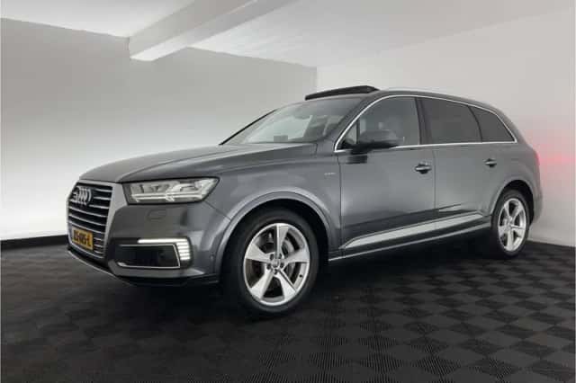 Audi Q7 (2016) thumbnail 4
