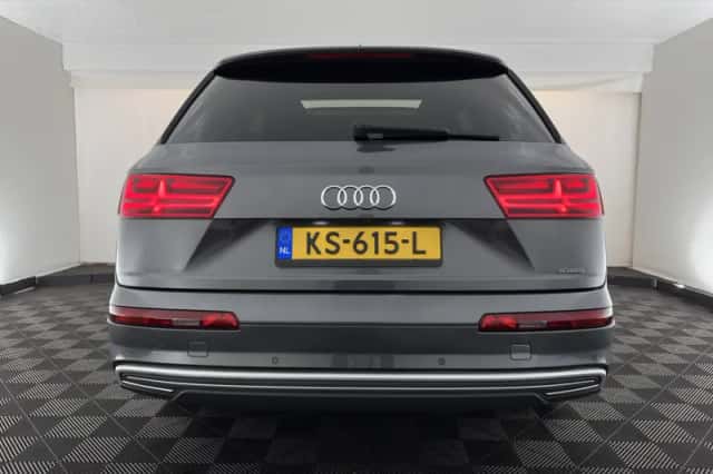 Audi Q7 (2016) thumbnail 6