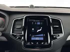Volvo XC90 (2021) thumbnail 18