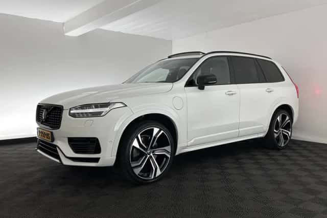 Volvo XC90 (2021) thumbnail 4