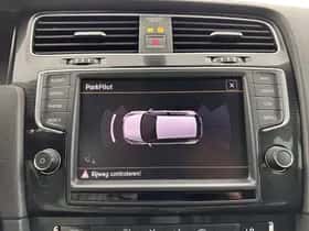 Volkswagen Golf (2015) thumbnail 13