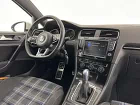 Volkswagen Golf (2015) thumbnail 7