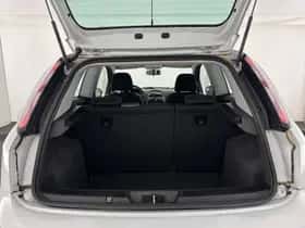 Fiat Punto (2010) thumbnail 11