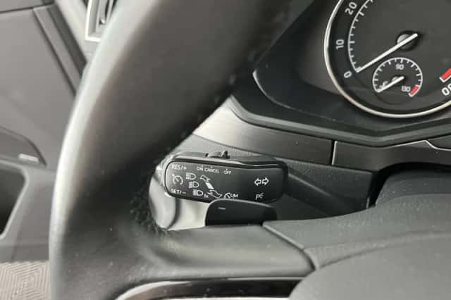 Škoda Superb (2019) thumbnail 21