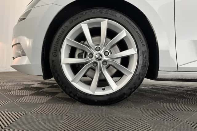 Škoda Superb (2019) thumbnail 27