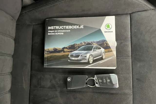 Škoda Superb (2019) thumbnail 31