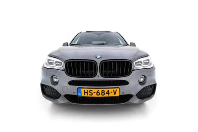 BMW X5 (2015) thumbnail 3