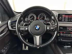 BMW X5 (2015) thumbnail 24