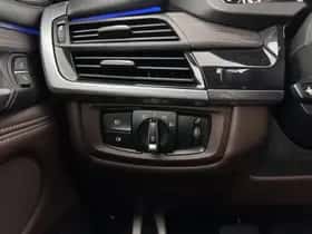 BMW X5 (2015) thumbnail 25