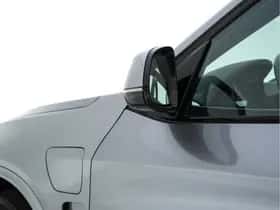 BMW X5 (2015) thumbnail 38