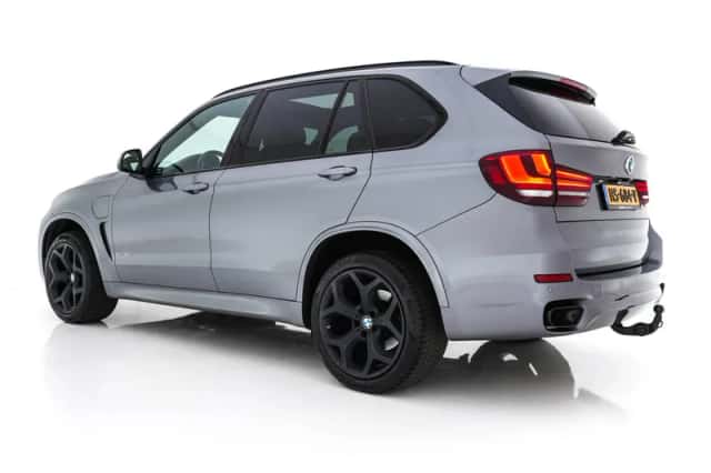 BMW X5 (2015) thumbnail 5