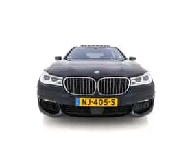 BMW 7-Serie (2016) thumbnail 2