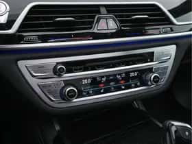BMW 7-Serie (2016) thumbnail 14