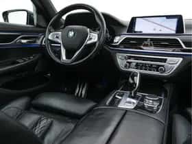 BMW 7-Serie (2016) thumbnail 8