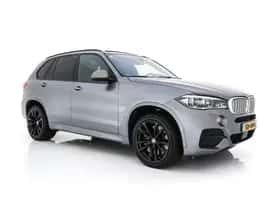 BMW X5 (2017) thumbnail 1