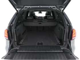 BMW X5 (2017) thumbnail 11