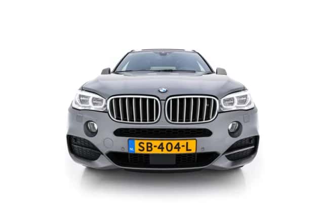 BMW X5 (2017) thumbnail 3