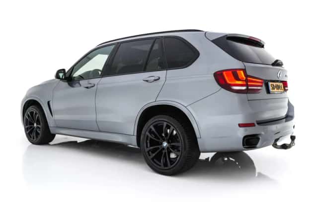 BMW X5 (2017) thumbnail 5