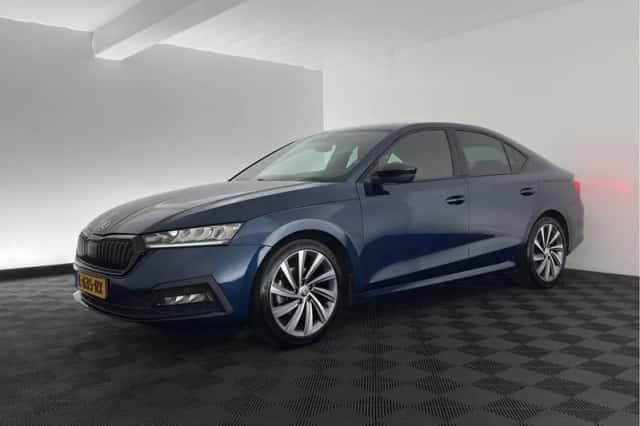 Škoda Octavia (2021) thumbnail 4