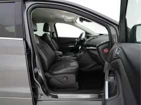 Ford Kuga (2015) thumbnail 11