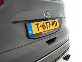 Ford Kuga (2015) thumbnail 24