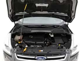 Ford Kuga (2015) thumbnail 26