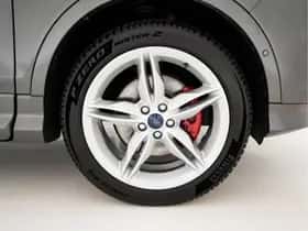 Ford Kuga (2015) thumbnail 27