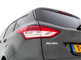 Ford Kuga (2015) thumbnail 29
