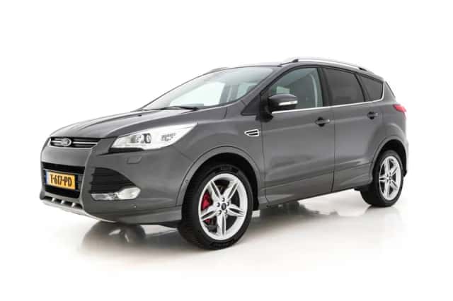 Ford Kuga (2015) thumbnail 4