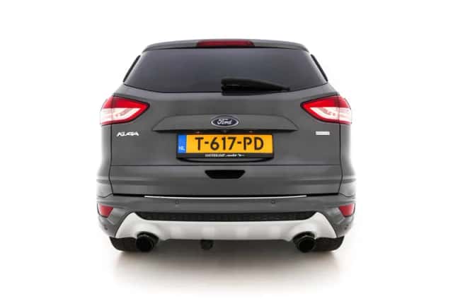 Ford Kuga (2015) thumbnail 6