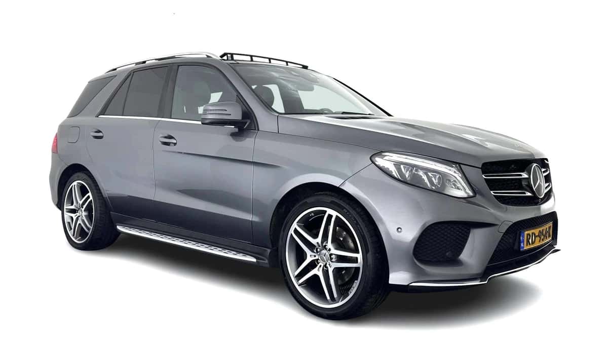 Mercedes-Benz GLE (2017) — foto 1