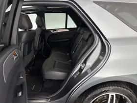 Mercedes-Benz GLE (2017) thumbnail 11