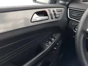 Mercedes-Benz GLE (2017) thumbnail 21