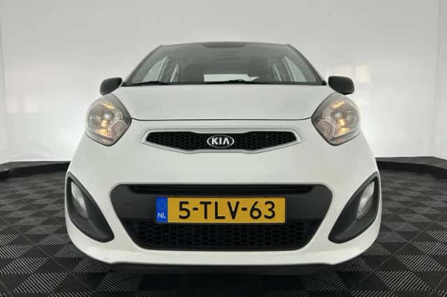 Kia Picanto (2014) thumbnail 2